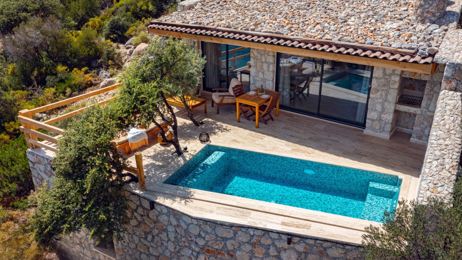 Seafront Comfortable 1 Bedroom Villa in Kalkan - Outside View