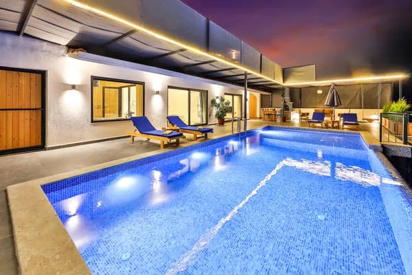 Kalkan Ulugöl’de Saunalı Korunaklı Havuzlu 2+1 Villa - Pool
