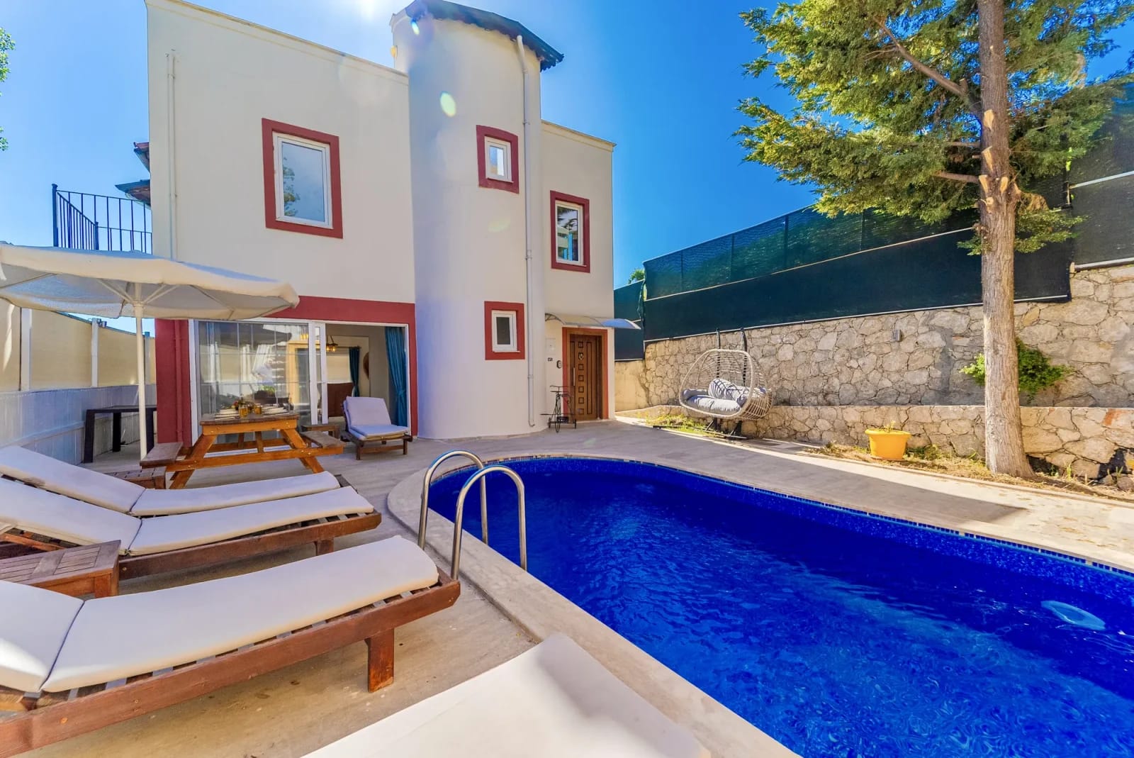 Peaceful Villa Stay in Kalkan Islamlar - Outside View